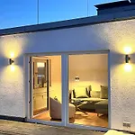 Lejlighed Penthouse Wolkenplatz 55 Qm -- Grosse Dachterrasse, Kostenfrei Garage Und Wlan, Ebk, Smart Tv, Haltestelle Stadtbahn 100 Meter -- Perfekt Fuer Geschaeftsreisende Und Familien *