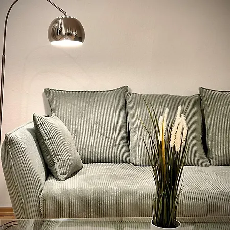 Penthouse Wolkenplatz 55 Qm -- Grosse Dachterrasse, Kostenfrei Garage Und Wlan, Ebk, Smart Tv, Haltestelle Stadtbahn 100 Meter -- Perfekt Fuer Geschaeftsreisende Und Familien Lejlighed