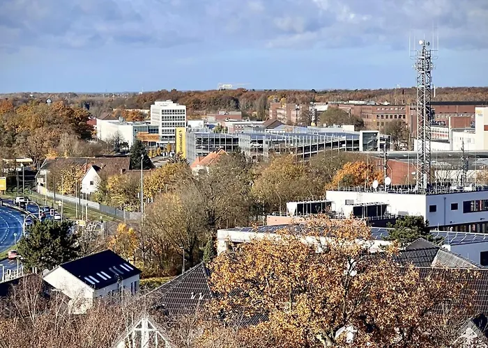 Penthouse Wolkenplatz 55 Qm -- Grosse Dachterrasse, Kostenfrei Garage Und Wlan, Ebk, Smart Tv, Haltestelle Stadtbahn 100 Meter -- Perfekt Fuer Geschaeftsreisende Und Familien * هانوفر