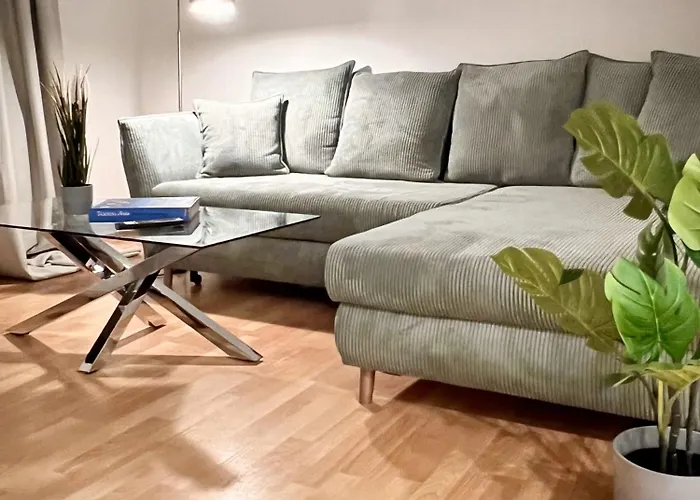 Penthouse Wolkenplatz 55 Qm -- Grosse Dachterrasse, Kostenfrei Garage Und Wlan, Ebk, Smart Tv, Haltestelle Stadtbahn 100 Meter -- Perfekt Fuer Geschaeftsreisende Und Familien شقة *