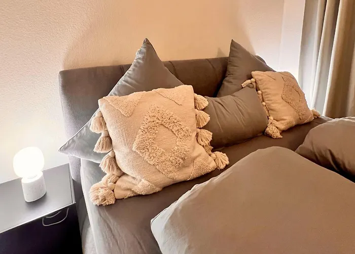 شقة Penthouse Wolkenplatz 55 Qm -- Grosse Dachterrasse, Kostenfrei Garage Und Wlan, Ebk, Smart Tv, Haltestelle Stadtbahn 100 Meter -- Perfekt Fuer Geschaeftsreisende Und Familien هانوفر