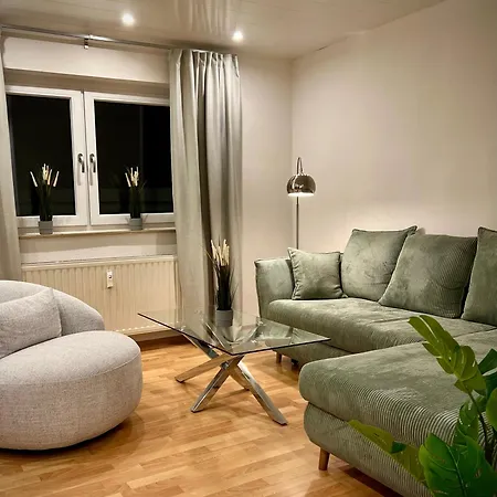Apartamento Penthouse Wolkenplatz 55 Qm -- Grosse Dachterrasse, Kostenfrei Garage Und Wlan, Ebk, Smart Tv, Haltestelle Stadtbahn 100 Meter -- Perfekt Fuer Geschaeftsreisende Und Familien *